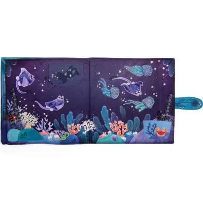 Moulin Roty Grand Livre D'activités En Tissu Les Aventures De Paulie 7 Moulin Roty Grand Livre D'activités En Tissu Les Aventures De Paulie – Image 5