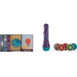 Moulin Roty Lampe à Histoires Livre Les Grands Voyages 9 Moulin Roty Lampe à Histoires Livre Les Grands Voyages -Magasin de jouets lampe a histoires livre les grands voyages 4