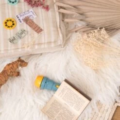 Moulin Roty Lampe à Histoires Sous Mon Baobab -Magasin de jouets lampe a histoires sous mon baobab 2