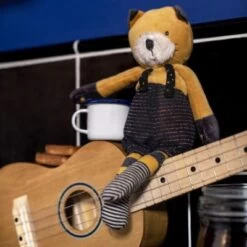 Moulin Roty Peluche Chat Lulu Les Moustaches (18 Cm) -Magasin de jouets peluche chat lulu les moustaches 18 cm 2