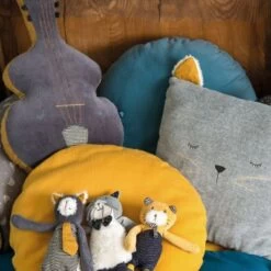 Moulin Roty Peluche Chat Lulu Les Moustaches (18 Cm) -Magasin de jouets peluche chat lulu les moustaches 18 cm 8