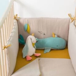 Moulin Roty Peluche Géante Baleine Joséphine Le Voyage D'Olga (60 Cm) -Magasin de jouets peluche geante baleine josephine le voyage d olga 60 cm 3