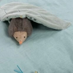 Moulin Roty Tapis D'éveil Trois Petits Lapins -Magasin de jouets tapis d eveil trois petits lapins 4